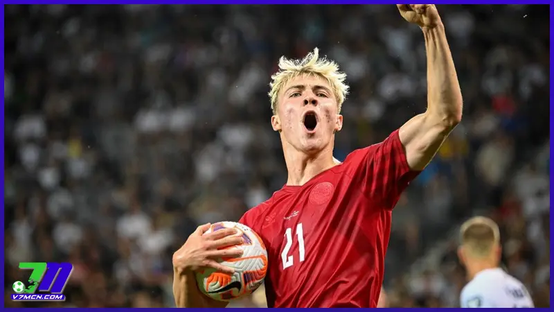 Tiểu sử cầu thủ Rasmus Hojlund